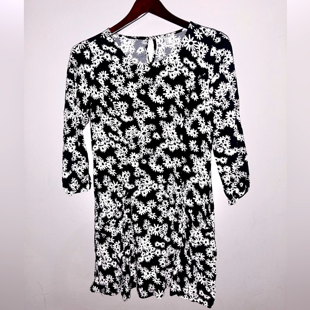 Flowy floral dress for spring 👗